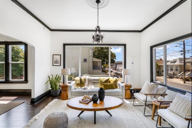 2900 Linden Street, Emeryville CA: https://media.crmls.org/mediaz/1f1088fe-722b-47f8-96e8-3315d7e73ea3.jpg