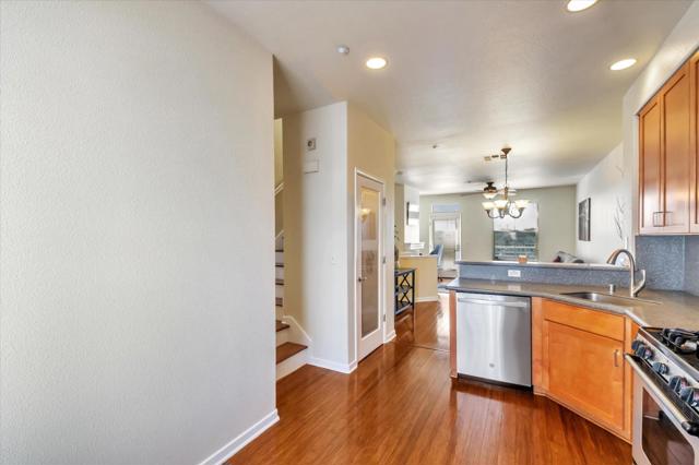 684 Grand Terrace, Hayward CA: https://media.crmls.org/mediaz/1f109da7-e4b1-4c6d-8cd3-6f2b9317b428.jpg