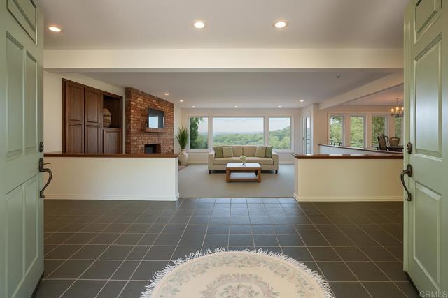 145 Yucca Road, Fallbrook CA: https://media.crmls.org/mediaz/1f111242-ccc4-40e9-9bfb-4a48b862d262.jpg