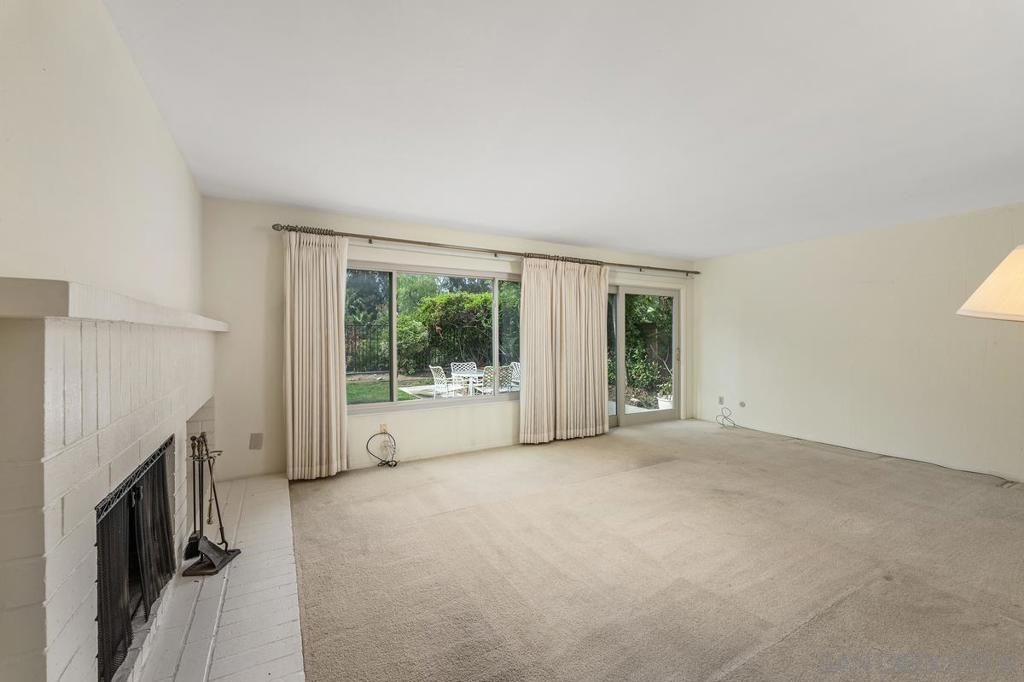 10575 Canyon Lake Dr - photo 12