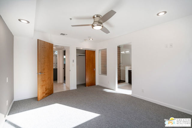 588 E San Lorenzo Road, Palm Springs CA: https://media.crmls.org/mediaz/1f126e44-85aa-4b18-841c-92a1ce02fa8c.jpg