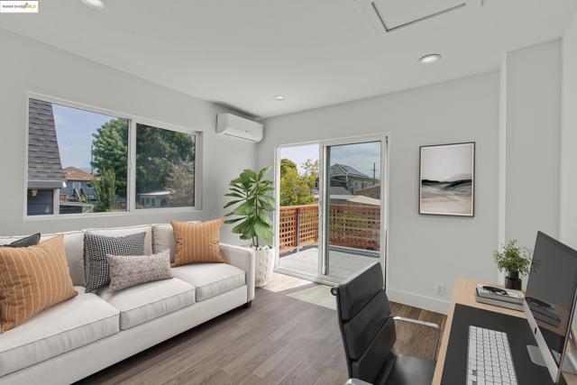 2906 Adeline St, Oakland CA: https://media.crmls.org/mediaz/1f12b845-d419-4d33-8ddf-96edd2fae2a6.jpg
