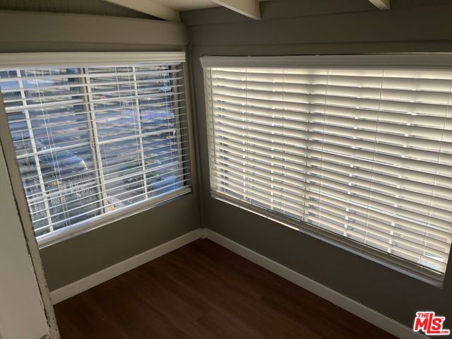 820 Columbia Avenue, Los Angeles CA: https://media.crmls.org/mediaz/1f12d95c-083c-4281-9427-4912f4749220.jpg