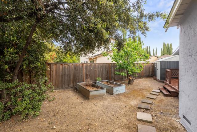 1493 Mallard Way, Sunnyvale CA: https://media.crmls.org/mediaz/1f13f725-d974-4f5a-b2a2-b59b66bc03aa.jpg