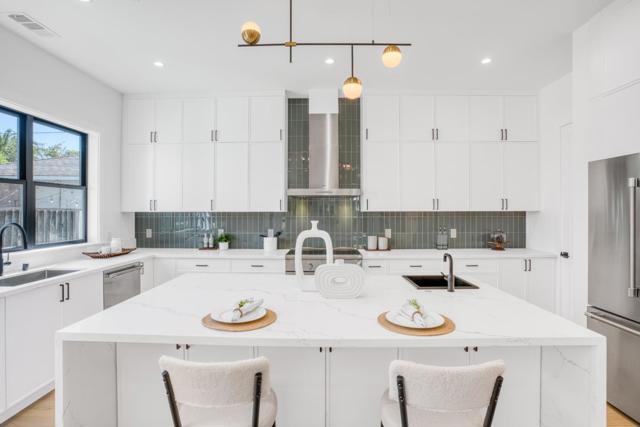 1270 W Hacienda Avenue, Campbell CA: https://media.crmls.org/mediaz/1f141ed2-5396-4b1f-9299-d47c8d13d00e.jpg