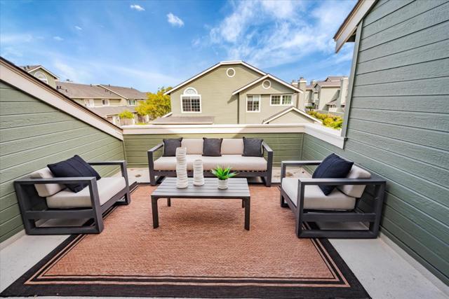 1308 Danberry Lane, Daly City CA: https://media.crmls.org/mediaz/1f146909-38f4-4c2b-95e9-bdcf81bb305a.jpg
