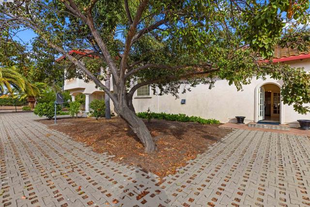 4224 Greenville Rd, Livermore CA: https://media.crmls.org/mediaz/1f157dcf-4a94-44f5-83a3-0caf98cf55f8.jpg