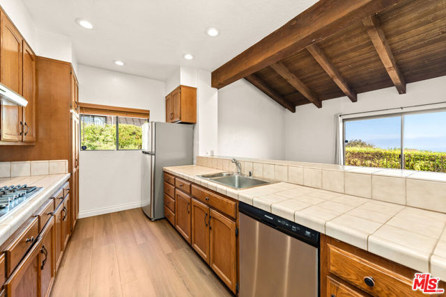 Drew Fenton | 3636 Malibu Country Drive Malibu CA | MLS: 7494351 Drew Fenton | 3636 Malibu Country Drive Malibu CA | MLS: 7494351