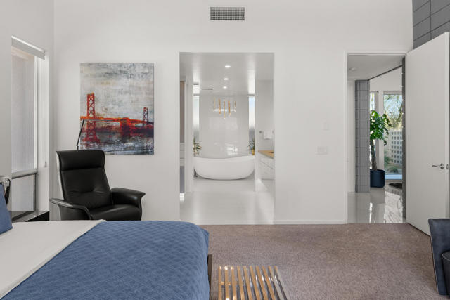 1069 Azure Court, Palm Springs CA: https://media.crmls.org/mediaz/1f18ed6b-8c52-49b5-bc1a-9538487f924f.jpg