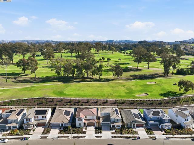 4158 Markovich Ct, Richmond CA: https://media.crmls.org/mediaz/1f1937a1-365e-4af8-b193-2f475b99bf5d.jpg