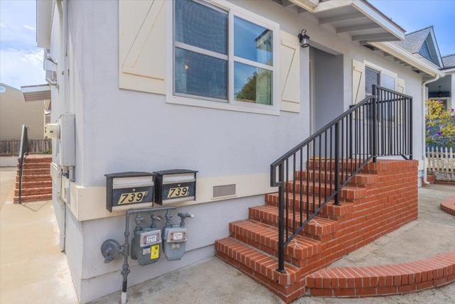 739 W Franklin Street, Monterey CA: https://media.crmls.org/mediaz/1f1981e1-57ab-4e57-80f7-0cd3e9835005.jpg