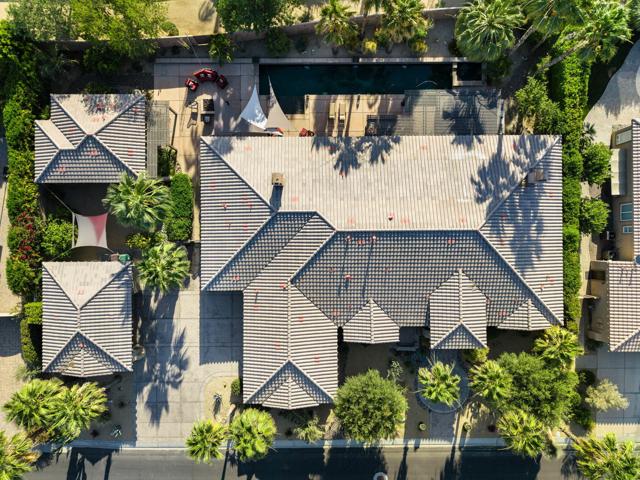 52395 Whispering Way, La Quinta CA: https://media.crmls.org/mediaz/1f19e3ef-3cf5-449f-88d4-321a7c645835.jpg