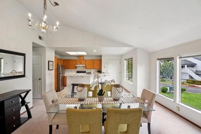 1612 Parkview Green Circle, San Jose CA: https://media.crmls.org/mediaz/1f1ac9a9-790d-4919-a3b1-41058d52211b.jpg