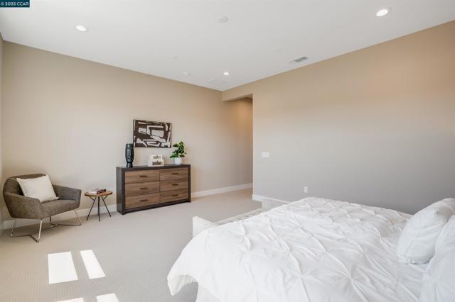 3161 Echo Way, Tracy CA: https://media.crmls.org/mediaz/1f1afb5b-6325-4a97-a549-acffdc6bba1e.jpg