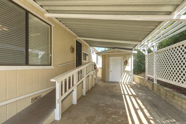 Detail Gallery Image 5 of 40 For 18218 Paradise Mountain Rd Spc 176 #LOT 176,  Valley Center,  CA 92082 - 2 Beds | 2 Baths