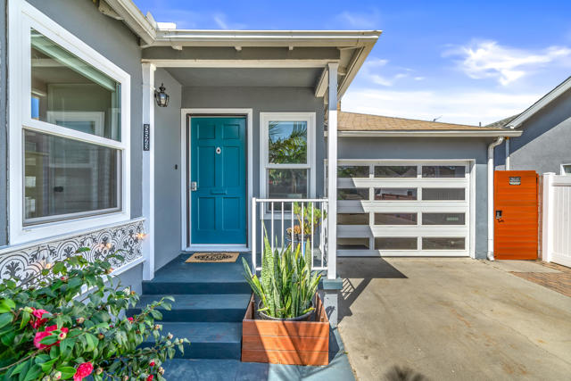 5523 Graywood Avenue, Lakewood CA: https://media.crmls.org/mediaz/1f1be638-6c45-4976-9275-d7d9272999cf.jpg