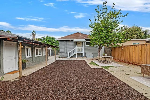 324 N 20th Street, San Jose CA: https://media.crmls.org/mediaz/1f1c9a0c-2e85-4698-bc21-44d124b2779e.jpg