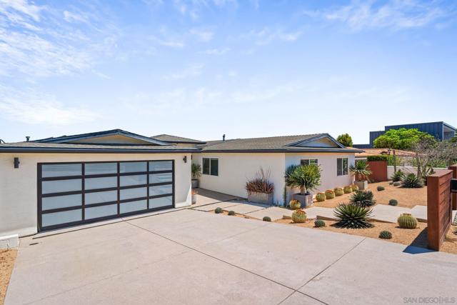 5745 Soledad Mountain Road, La Jolla CA: https://media.crmls.org/mediaz/1f1cfc58-a21d-45b0-9eca-271391c3e8c6.jpg