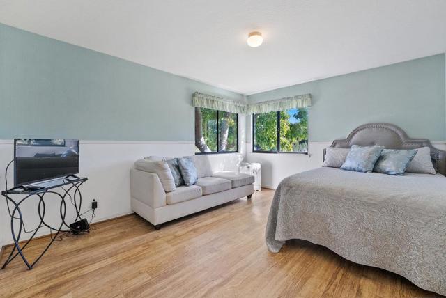 500 Valencia School Road, Aptos CA: https://media.crmls.org/mediaz/1f1d6f32-9077-4f4c-b2fc-1766a3c17823.jpg