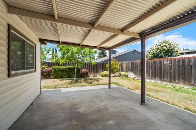 257 Robert Avenue, Ripon CA: https://media.crmls.org/mediaz/1f1e130d-fb4b-4d5b-96fe-7d2e2929ec76.jpg