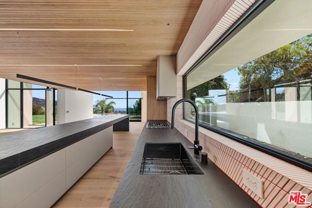 Drew Fenton | 2501 Banyan Drive Los Angeles CA | MLS: 7450499 Drew Fenton | 2501 Banyan Drive Los Angeles CA | MLS: 7450499