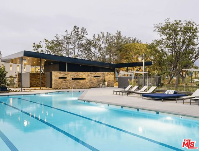 224 Follyhatch, Irvine CA: https://media.crmls.org/mediaz/1f1efebb-260f-4e25-8362-922566e0b2c9.jpg