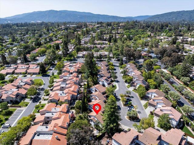 116 Calle Nivel, Los Gatos CA: https://media.crmls.org/mediaz/1f20302b-f242-45b2-b99c-4e72f98f8480.jpg