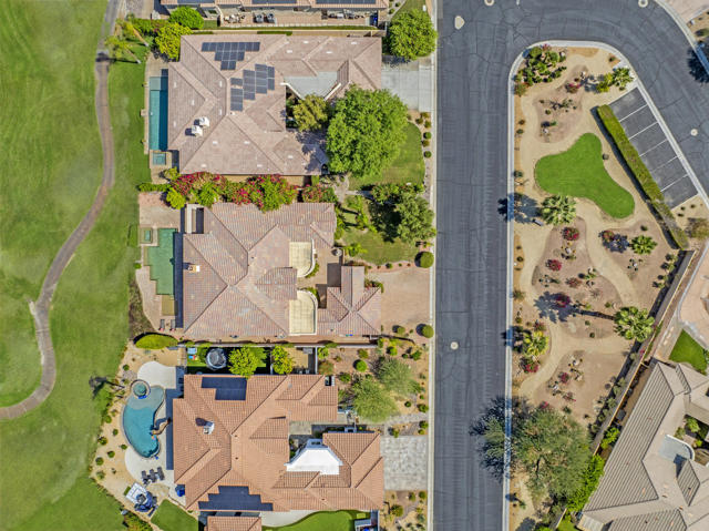107 Via Bella, Rancho Mirage CA: https://media.crmls.org/mediaz/1f20c13f-5966-41c1-bb56-79ca3d949df6.jpg
