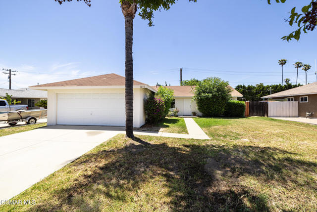 1077 Haven Avenue, Simi Valley CA: https://media.crmls.org/mediaz/1f213110-d771-46c8-ad17-0b347660981c.jpg