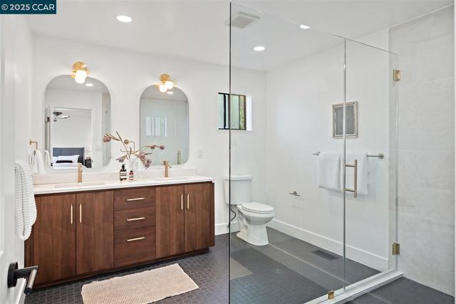 101 Lena Ct, Pleasant Hill CA: https://media.crmls.org/mediaz/1f2160d6-fd29-4d75-87a9-90450a9ee3a8.jpg