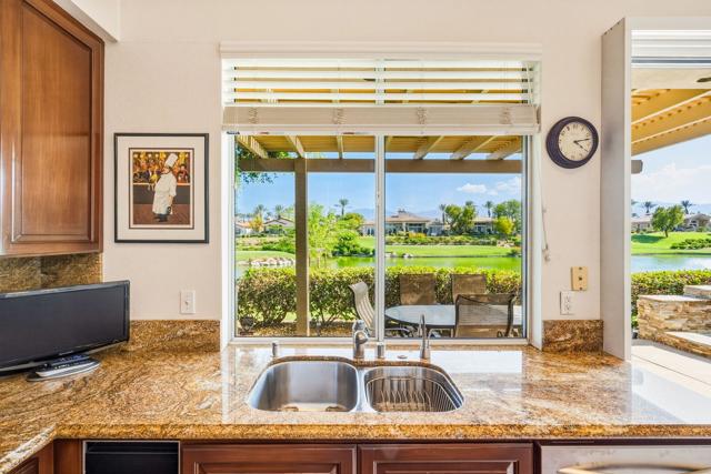 865 Box Canyon Trail, Palm Desert, CA 92211