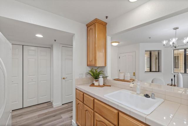 576 W Parr Avenue, Los Gatos CA: https://media.crmls.org/mediaz/1f21ac29-fffb-44d4-86dd-dd8e49230c89.jpg