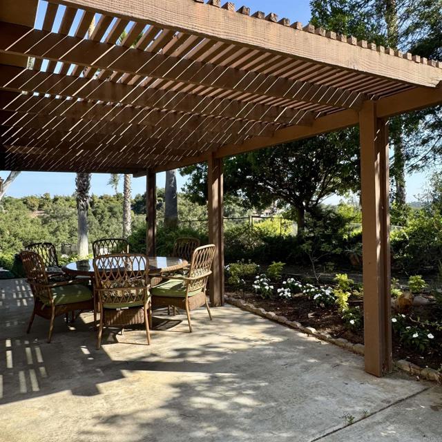 Detail Gallery Image 31 of 75 For 2848 Los Alisos, Fallbrook,  CA 92028 - 5 Beds | 3 Baths