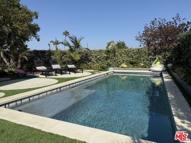 4587 Don Felipe Drive, Los Angeles CA: https://media.crmls.org/mediaz/1f237043-430e-4fdc-8aa8-2b1caee4d2fb.jpg