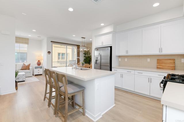 Detail Gallery Image 3 of 30 For 319 Lagoon Way, Santee,  CA 92071 - 2 Beds | 2 Baths