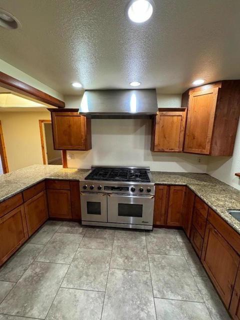 36176 Mile End Road, Soledad CA: https://media.crmls.org/mediaz/1f23fcae-22a3-4e3e-ae43-574875e60702.jpg
