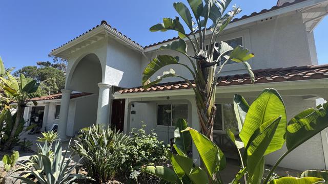 15696 Oakstand Road, Poway CA: https://media.crmls.org/mediaz/1f240567-e8e1-49ac-9d76-eab37a28c20a.jpg