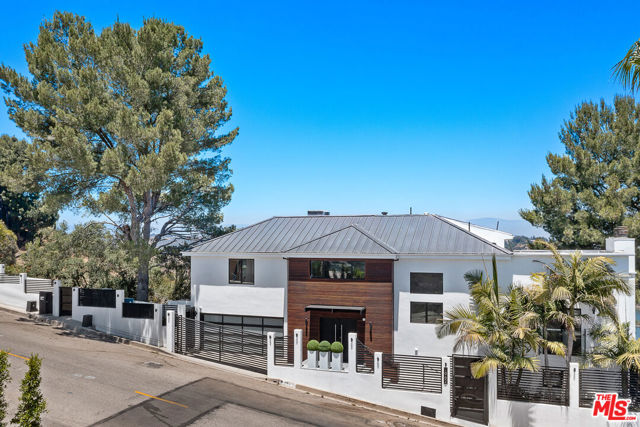 1962 Stradella Road, Los Angeles CA: https://media.crmls.org/mediaz/1f27ec3e-913e-47ee-8d48-d86f24ffb833.jpg
