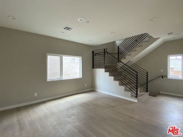 2201 W Court Street, Los Angeles CA: https://media.crmls.org/mediaz/1f27f4dc-2486-4e78-a528-a3cbb8df2948.jpg