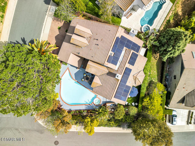 6057 Rainbow Hill Road, Agoura Hills CA: https://media.crmls.org/mediaz/1f28876c-9937-4339-9ba9-25b3a889650e.jpg