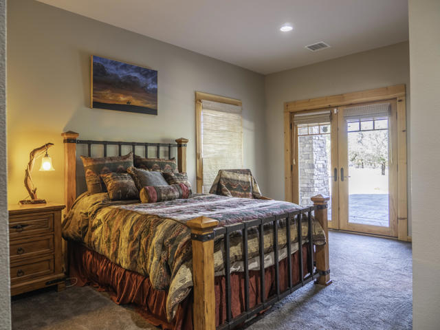 61072 Devils Ladder Road, Mountain Center CA: https://media.crmls.org/mediaz/1f28fcc9-ce64-43e9-866e-0ca7c0516332.jpg
