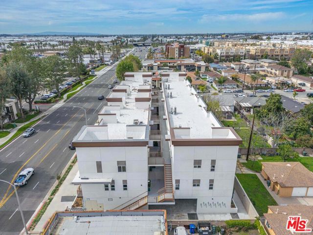 7411 Artesia Boulevard, Buena Park CA: https://media.crmls.org/mediaz/1f294707-0a33-44c9-92c4-3e53146c1cea.jpg