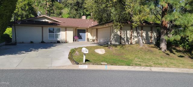 5222 Haskell Street, La Canada Flintridge CA: https://media.crmls.org/mediaz/1f2a43c1-6ce6-4c6f-b5bb-207b7d127ecc.jpg