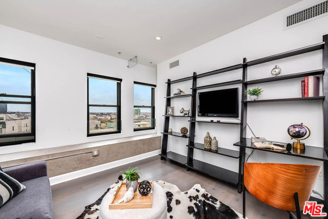 416 S Spring Street, Los Angeles CA: https://media.crmls.org/mediaz/1f2a6e2c-c36b-48c0-8224-29722b289326.jpg