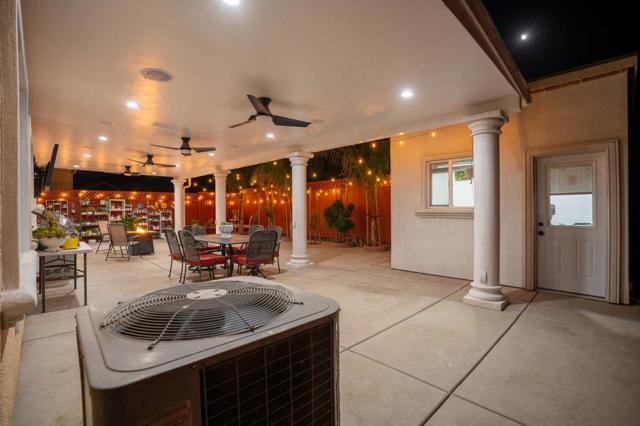 2385 N Mountainside Drive, Los Banos CA: https://media.crmls.org/mediaz/1f2b5ce7-62b9-4c4c-990d-42e4b68bb2c9.jpg