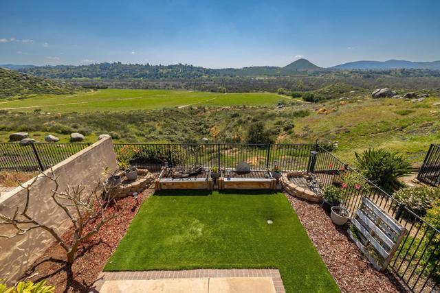 Detail Gallery Image 31 of 66 For 631 Concerto Glen, Escondido,  CA 92025 - 3 Beds | 2/1 Baths