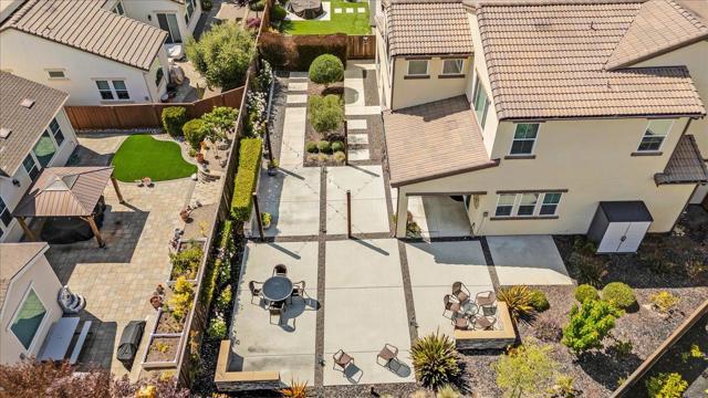 586 Braden Way, Marina CA: https://media.crmls.org/mediaz/1f2bb7ad-9bd8-491e-9d9f-5bb4b2681b76.jpg