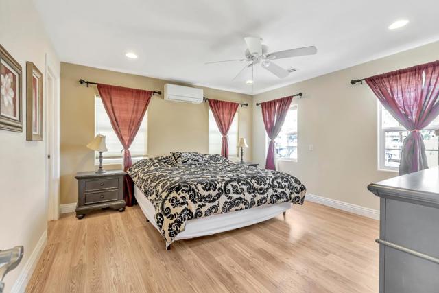 3848 Mariposa Drive, Clearlake CA: https://media.crmls.org/mediaz/1f2caef8-d54f-4b44-abb4-91b7d9743c09.jpg