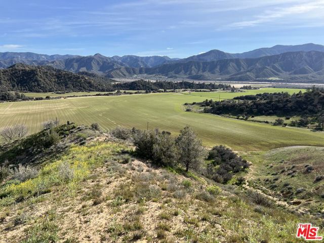 29433 Highway 33 Highway, Maricopa CA: https://media.crmls.org/mediaz/1f2d0e35-7289-46d1-aec5-a46bb981c69d.jpg