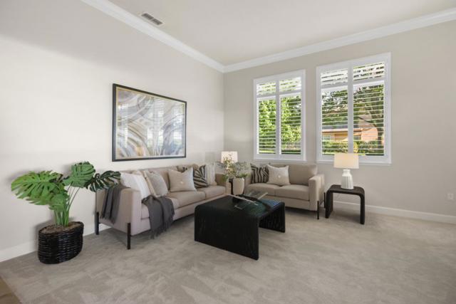 4040 Morning View Way, El Dorado Hills CA: https://media.crmls.org/mediaz/1f2d7005-491c-4a40-b8c3-d6fa8a6d6df3.jpg